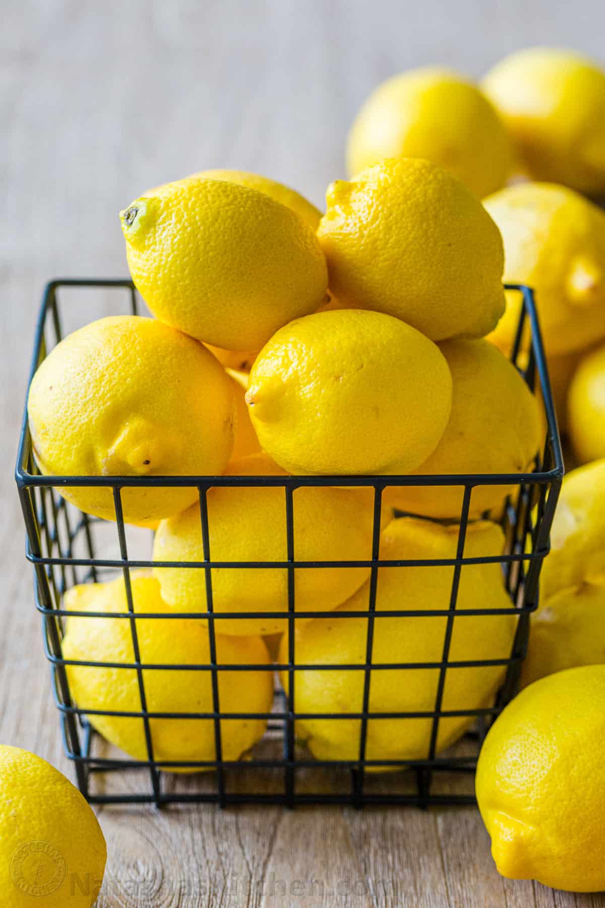 Manfaat Perasan Air Lemon Untuk Kesehatan Tubuh Dan Kulit